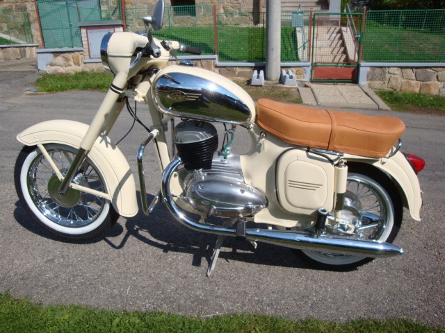 Jawa 250/559