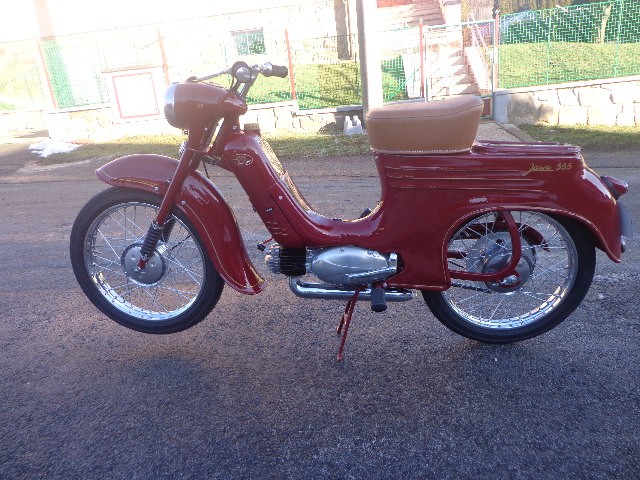 Jawa 555